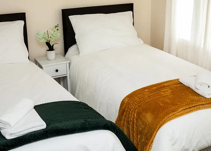 Avril Warwickshire Home Stay