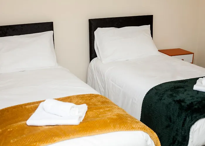 Avril Warwickshire Home Stay